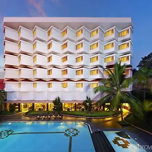 Hotel The Gateway Road, Kozhikode